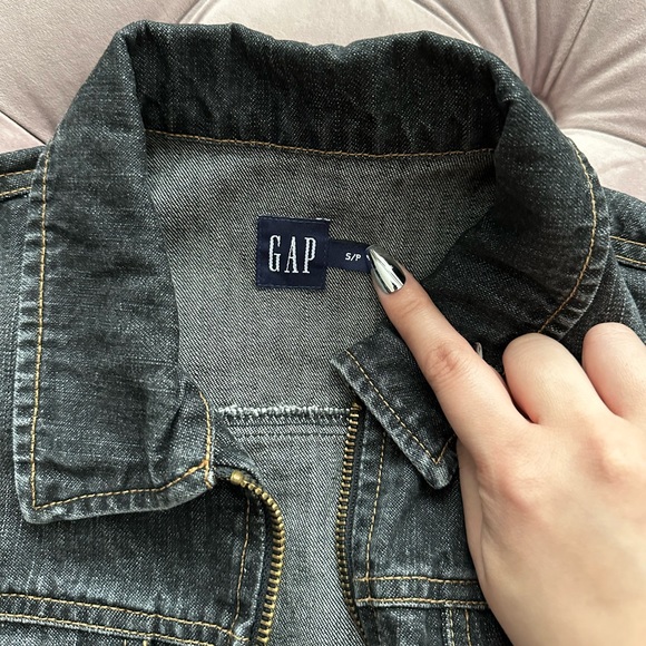 Gap Jacket - Picture 2 of 3